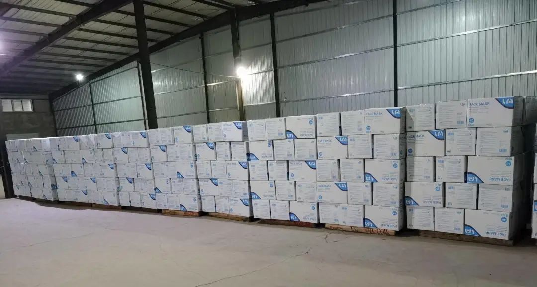 联医仓库中待发的口罩