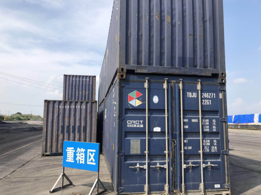 再创新高,安通控股在广州港集装箱吞吐量突破300万标箱!
